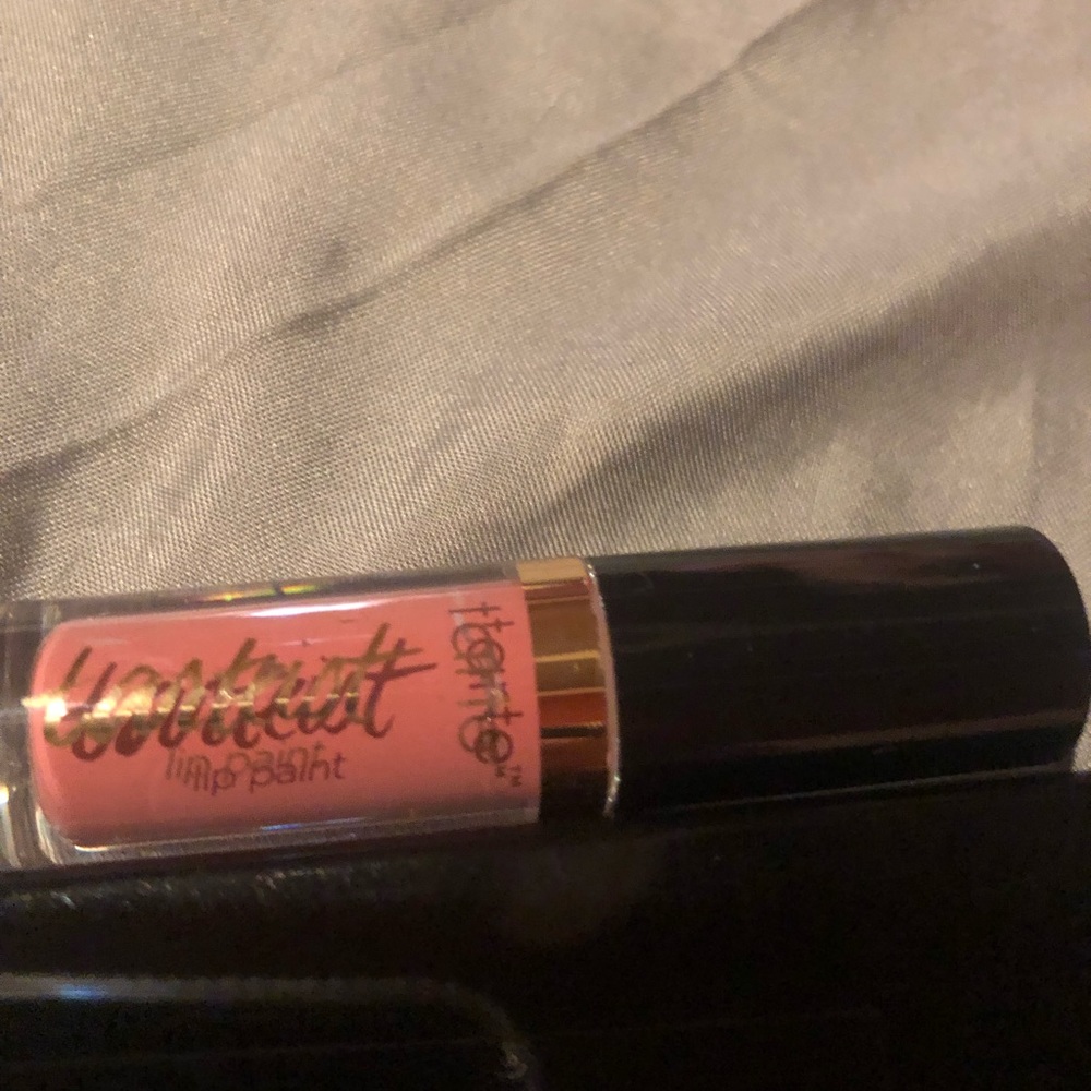 ✨LIMITED EDITION ✨Tarte lip paint✨